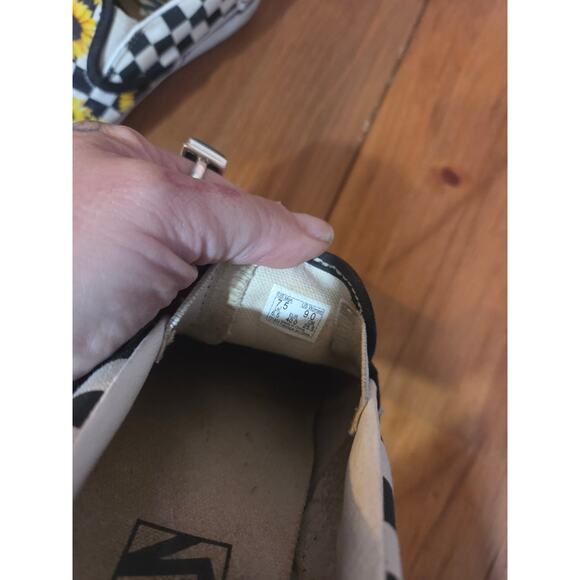 VANS Sun Flower And Checkered Slip Ons Womens Size 9 Mens Size 7.5 Super Cute!!! - Picture 6 of 7